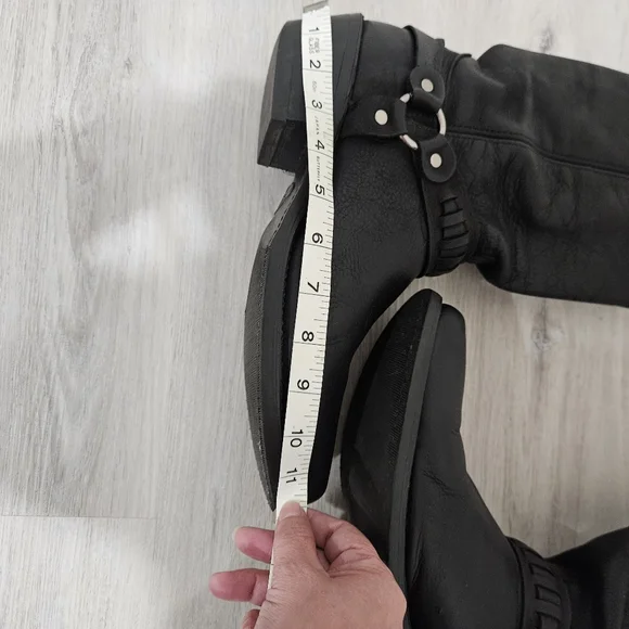 Black Western Cowboy Boots - Picture 7 of 12